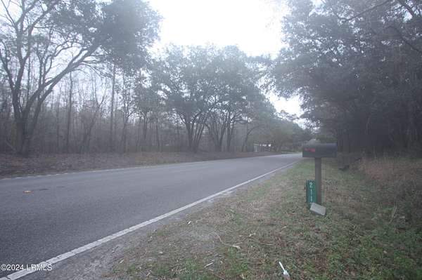 4 Acres of Residential Land for Sale in Ridgeland, South Carolina