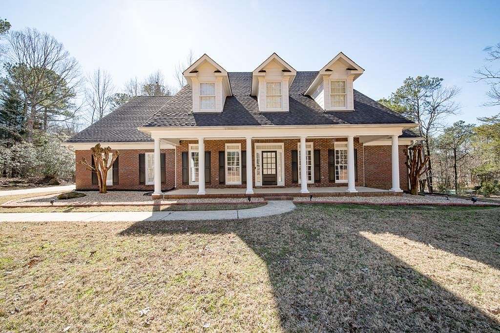 2.2 Acres of Residential Land with Home for Sale in Fortson, Georgia