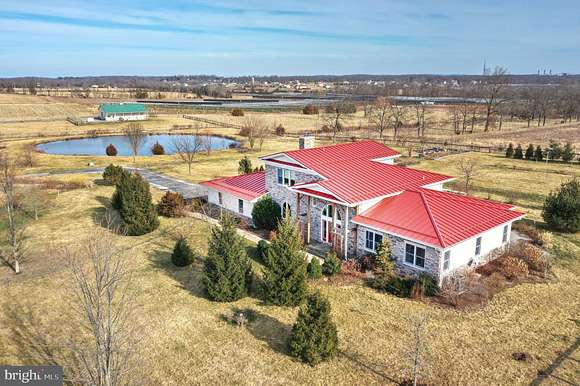 97.6 Acres of Agricultural Land with Home for Sale in Gettysburg, Pennsylvania