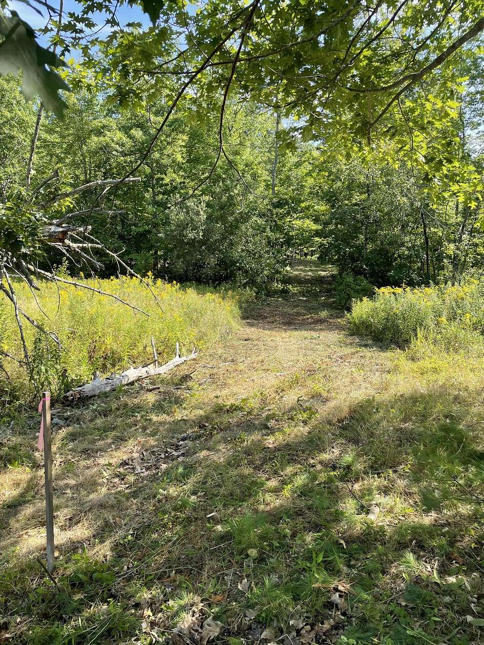 4.9 Acres of Residential Land for Sale in Pittston, Maine