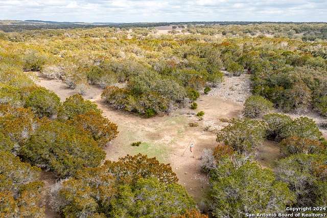 53 Acres of Improved Land for Sale in Hondo, Texas