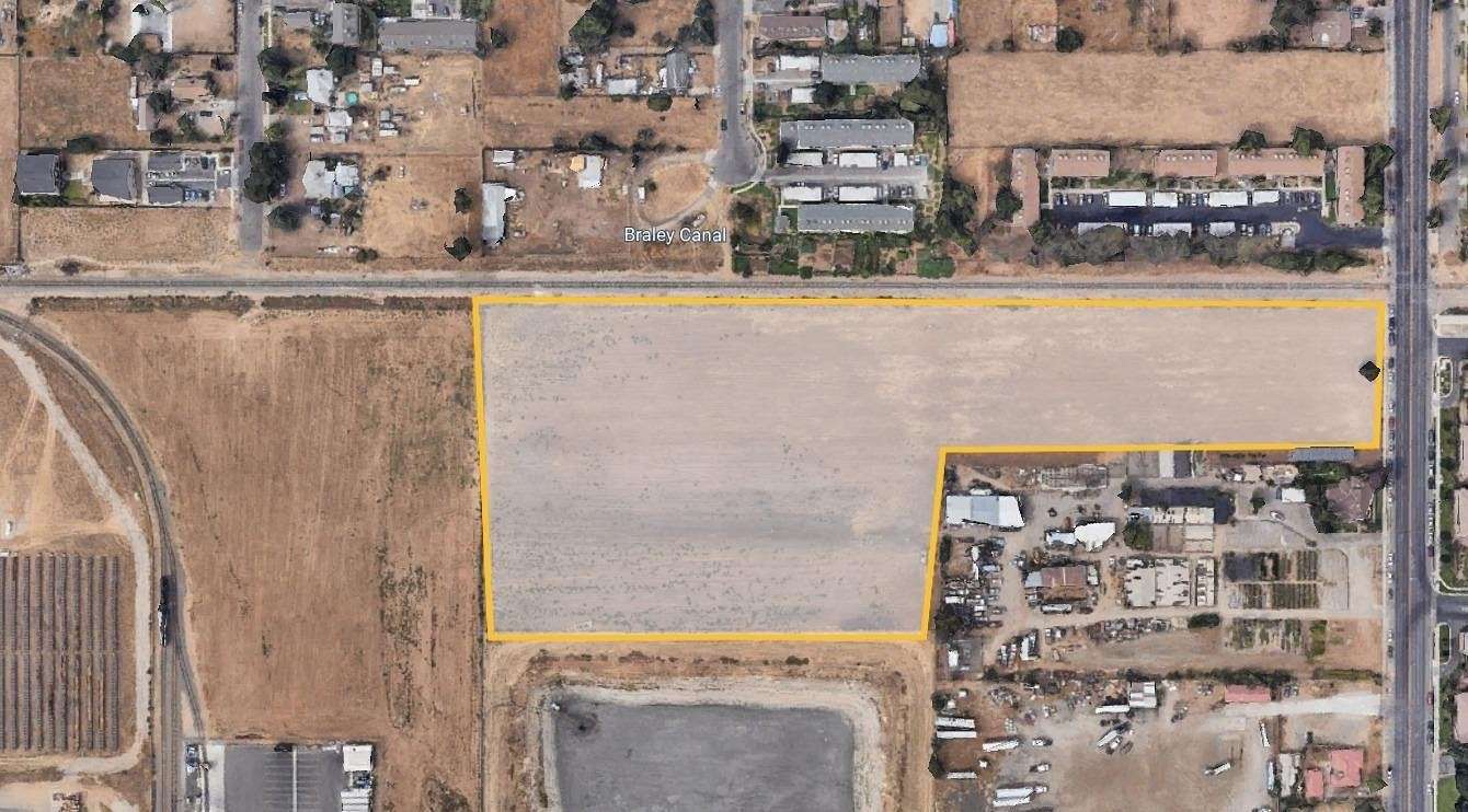 9.5 Acres of Commercial Land for Sale in Fresno, California