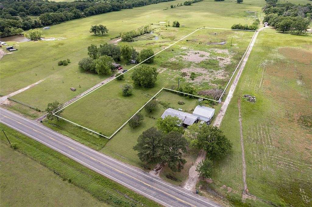 4.8 Acres of Land for Sale in Alba, Texas