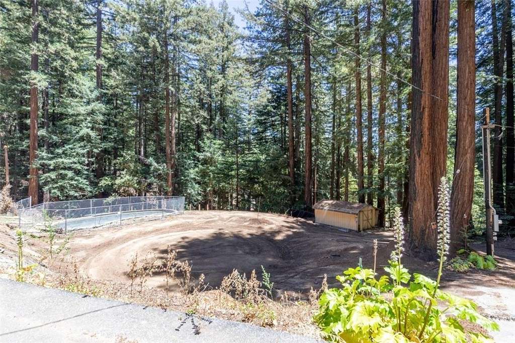 2.9 Acres of Residential Land for Sale in Boulder Creek, California