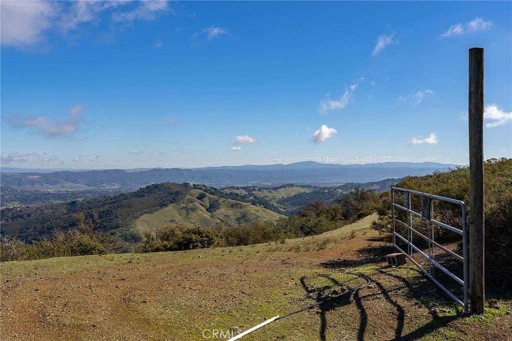 21.1 Acres of Land for Sale in Atascadero, California