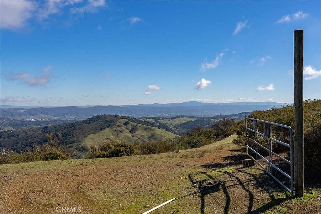 21.1 Acres of Land for Sale in Atascadero, California