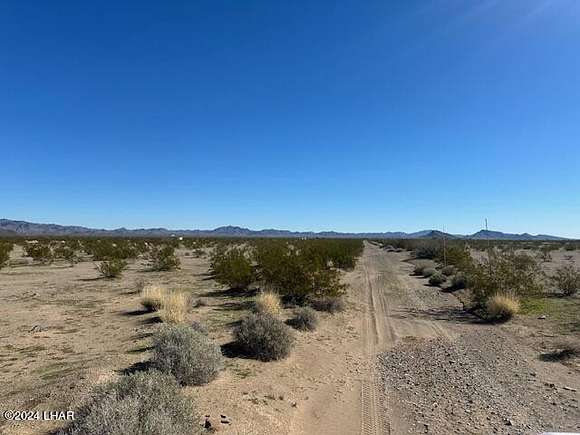 3.9 Acres of Mixed-Use Land for Sale in Vicksburg, Arizona