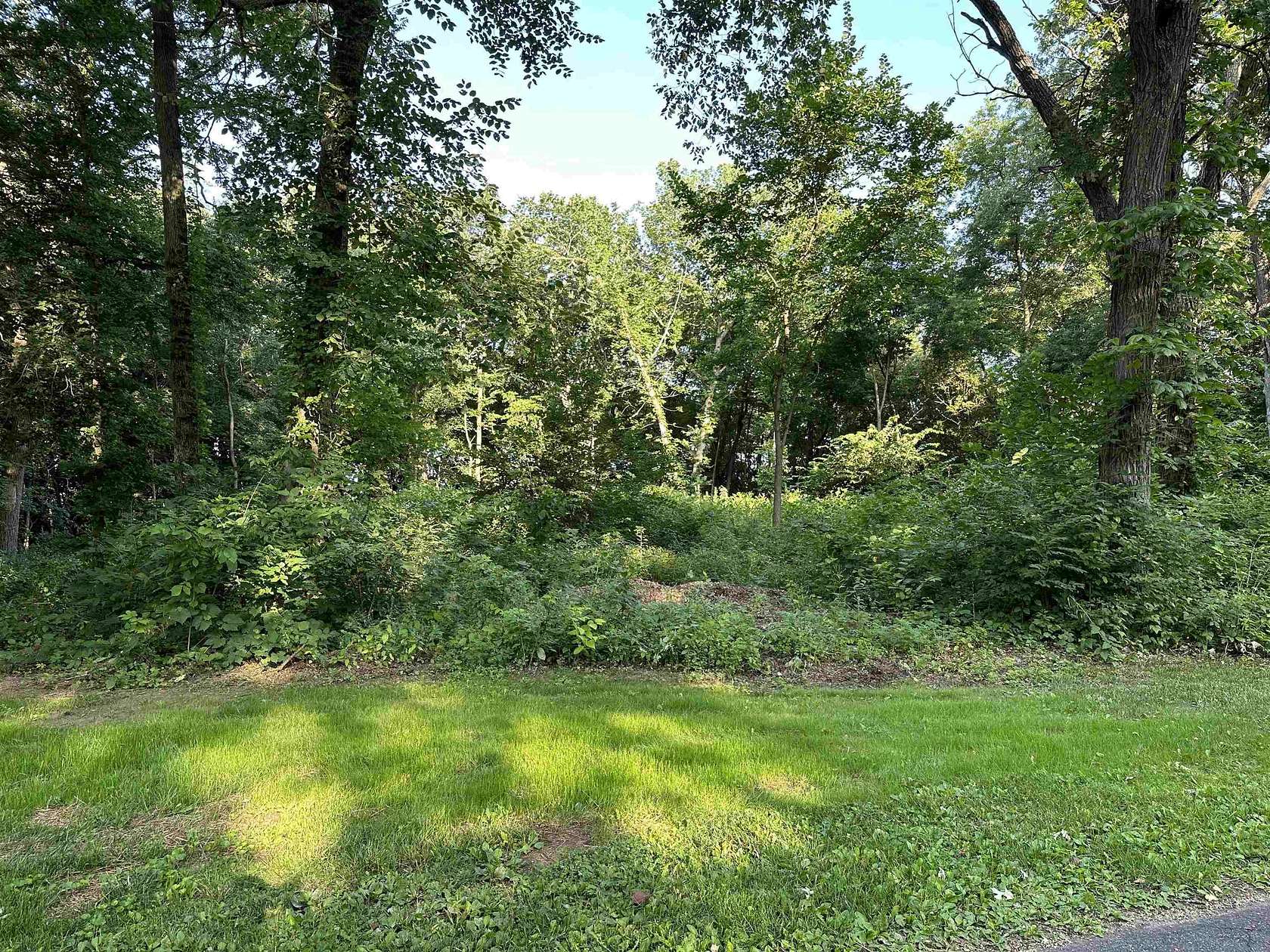 1.6 Acres of Residential Land for Sale in Oregon, Illinois