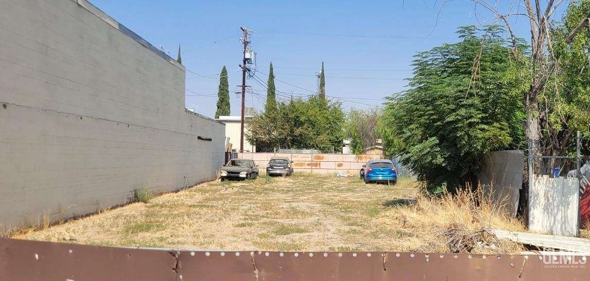 0.14 Acres of Commercial Land for Sale in Bakersfield, California