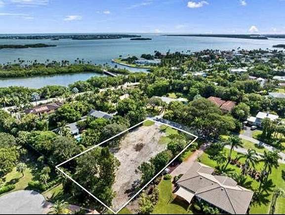 0.57 Acres of Residential Land for Sale in Sewall's Point, Florida
