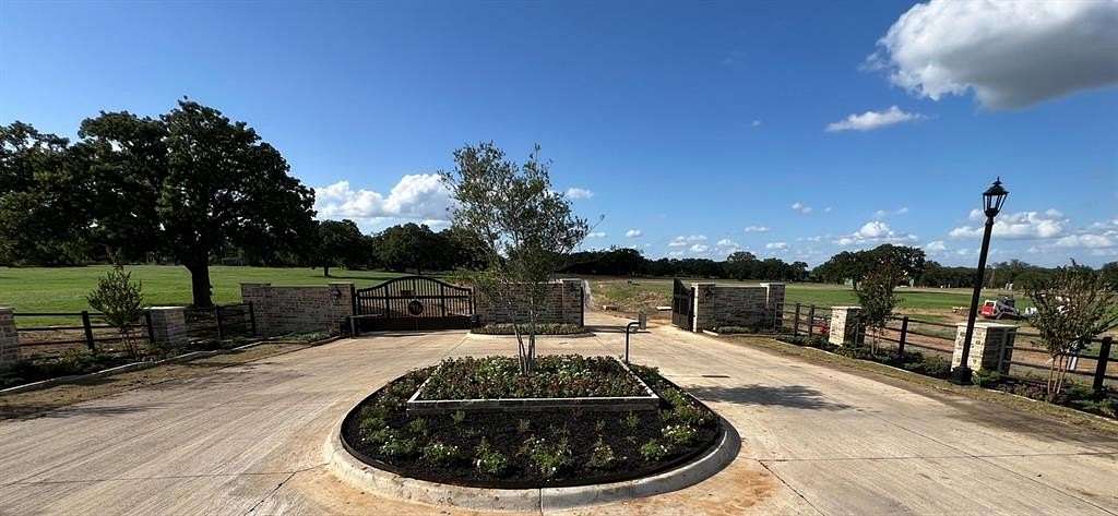 1.28 Acres of Residential Land for Sale in Burleson, Texas