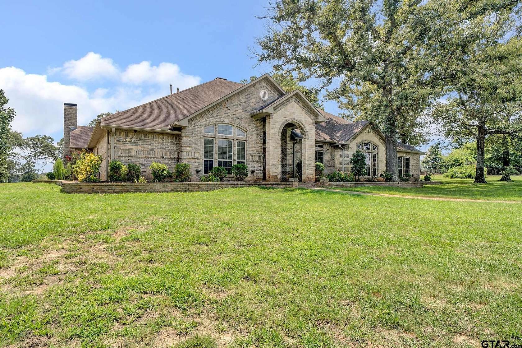 25.4 Acres of Land with Home for Sale in Lindale, Texas