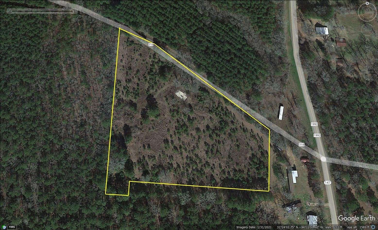 10 Acres of Residential Land for Sale in San Augustine, Texas