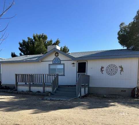 19.6 Acres of Land with Home for Sale in Inyokern, California