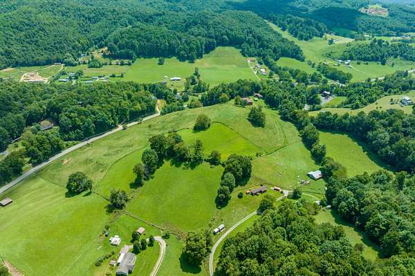 21.7 Acres of Recreational Land for Sale in Mountain City, Tennessee