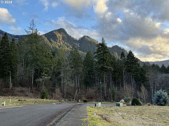 0.05 Acres of Residential Land for Sale in Cascade Locks, Oregon