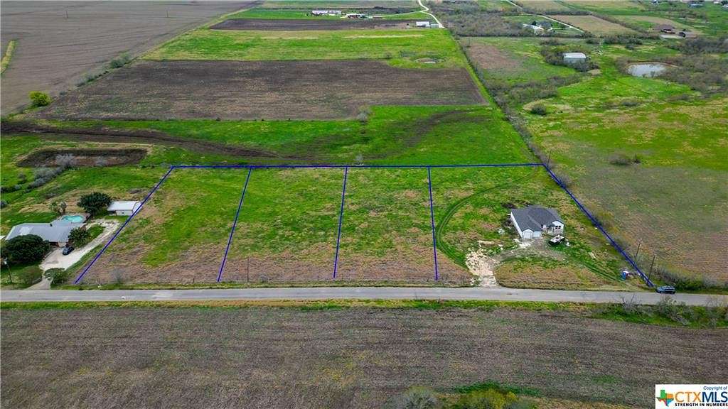 1.3 Acres of Residential Land for Sale in Seguin, Texas