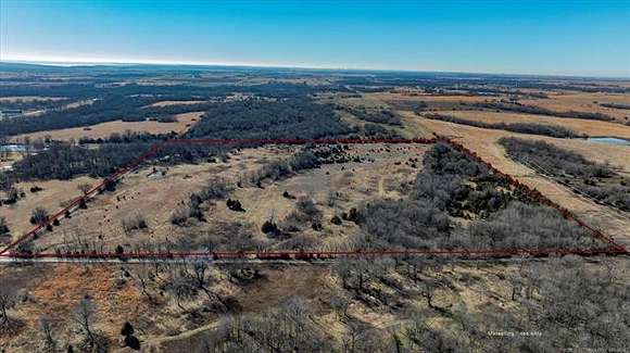 40 Acres of Recreational Land for Sale in Nowata, Oklahoma