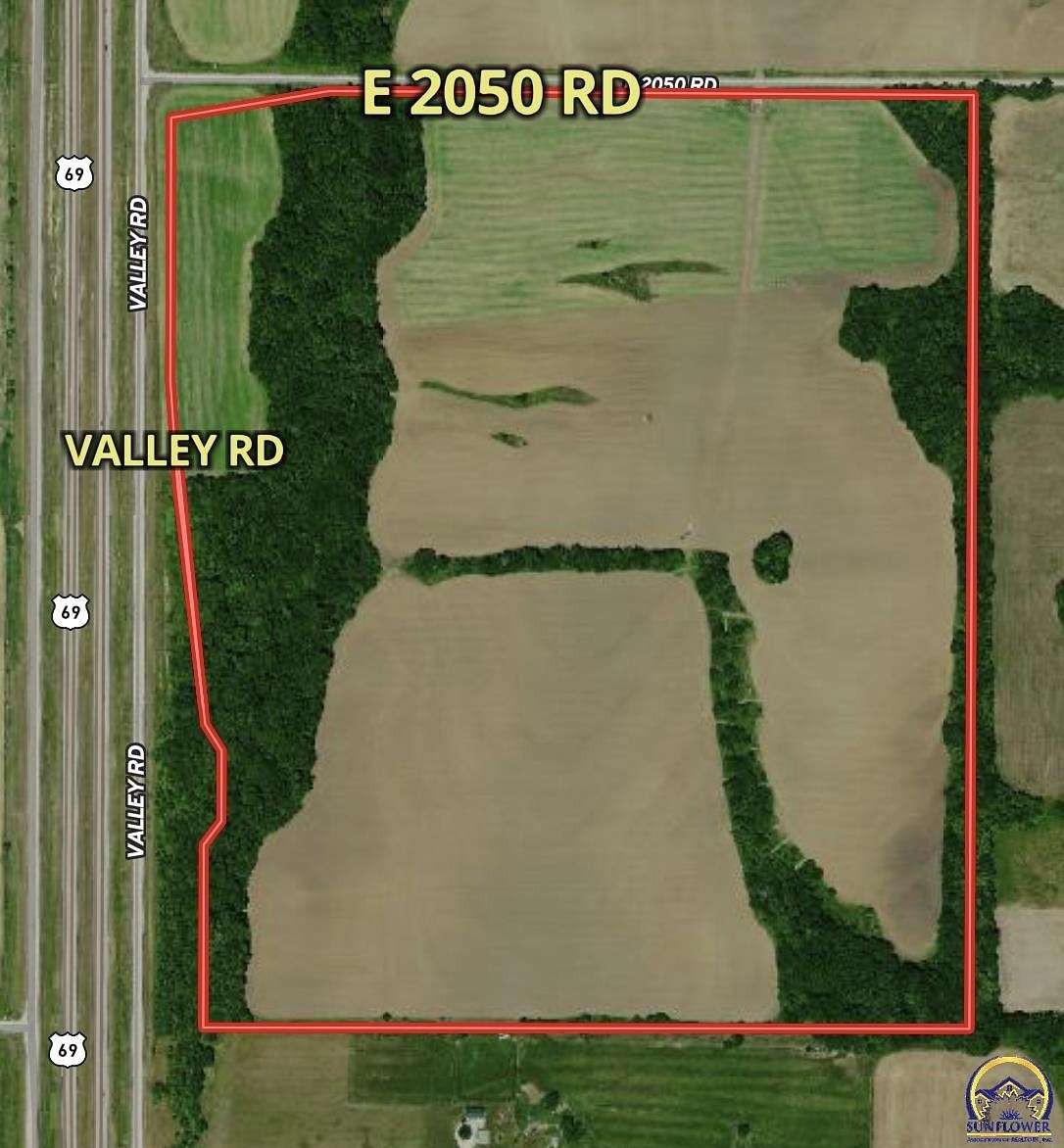 132 Acres of Recreational Land & Farm for Sale in La Cygne, Kansas