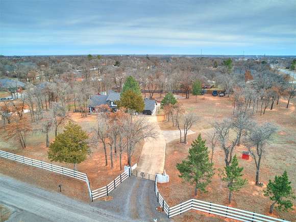 2.17 Acres of Residential Land with Home for Sale in Blanchard, Oklahoma