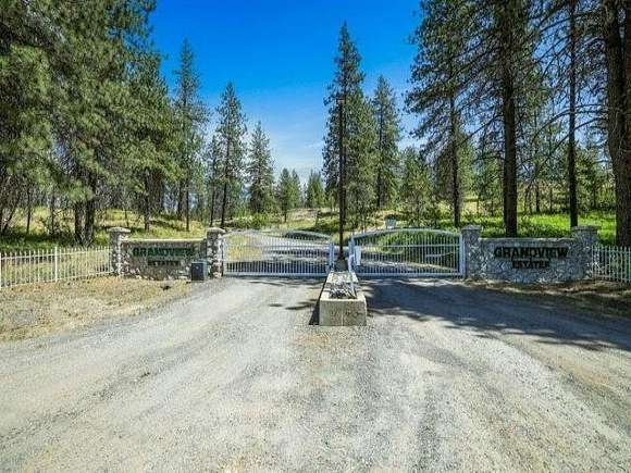 10 Acres of Recreational Land for Sale in Chattaroy, Washington