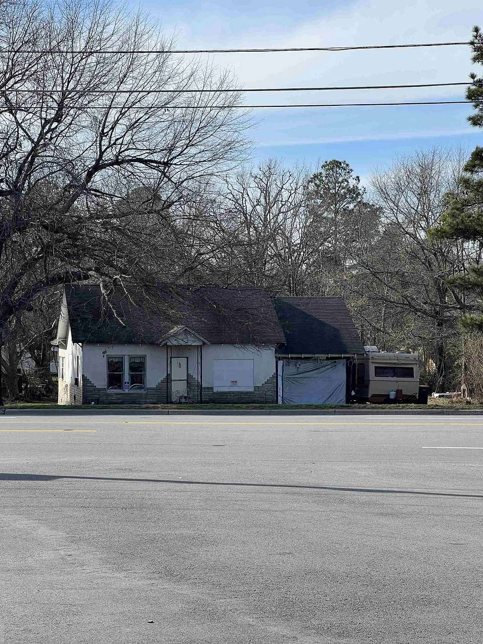 2.2 Acres of Improved Mixed-Use Land for Sale in Pine Bluff, Arkansas