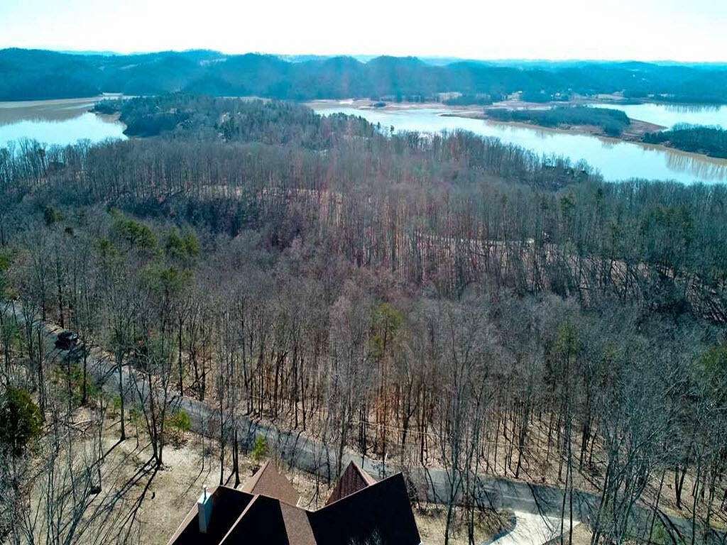 3.7 Acres of Residential Land for Sale in Mooresburg, Tennessee