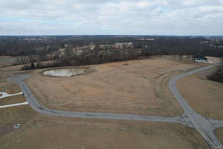 4.4 Acres of Residential Land for Sale in St. Paul, Missouri