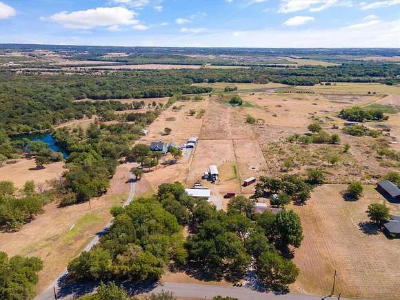 13 Acres of Land with Home for Sale in Maypearl, Texas