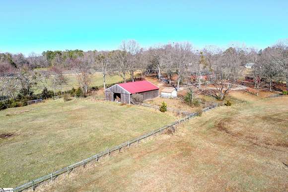 32 Acres of Agricultural Land with Home for Sale in Laurens, South Carolina