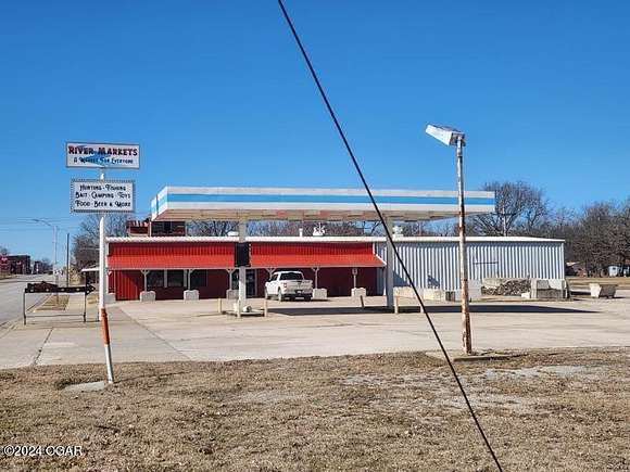4 Acres of Improved Mixed-Use Land for Sale in Chetopa, Kansas