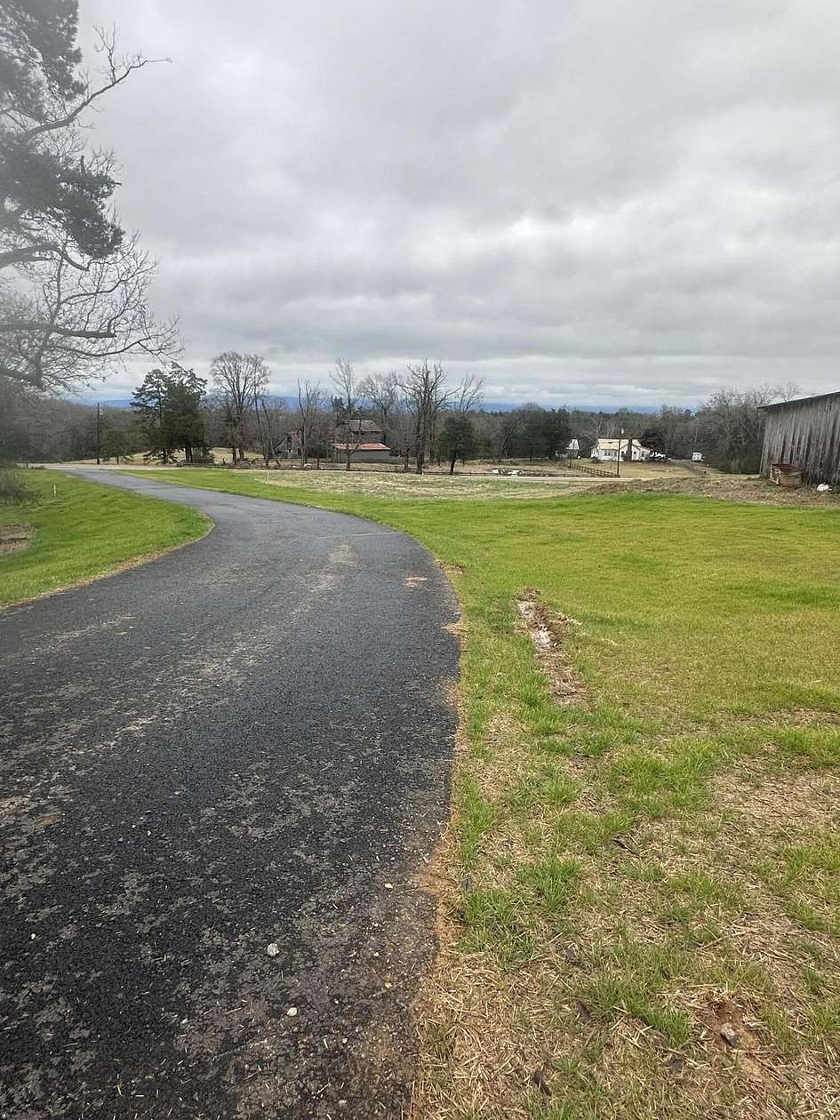 5 Acres of Residential Land for Sale in Dandridge, Tennessee