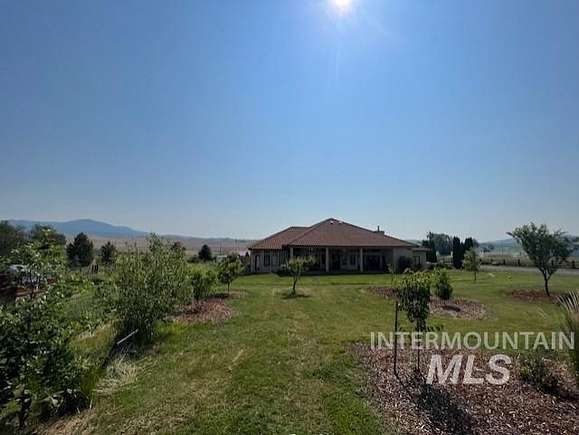 6 Acres of Land with Home for Sale in Moscow, Idaho