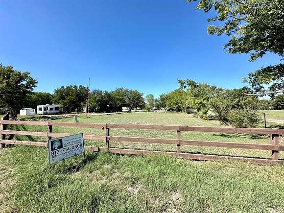 2.272 Acres of Mixed-Use Land for Sale in Justin, Texas