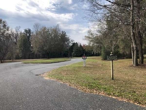 4 Acres of Residential Land for Sale in Tallahassee, Florida