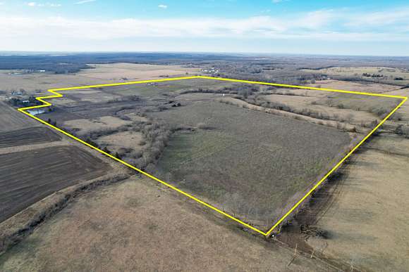 145 Acres of Agricultural Land for Sale in Weaubleau, Missouri