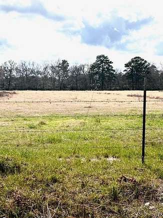 0.75 Acres of Residential Land for Sale in Lufkin, Texas