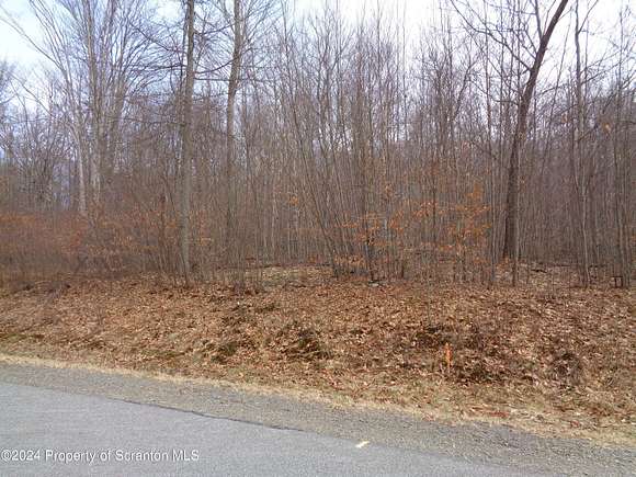 4 Acres of Residential Land for Sale in Roaring Brook Township, Pennsylvania