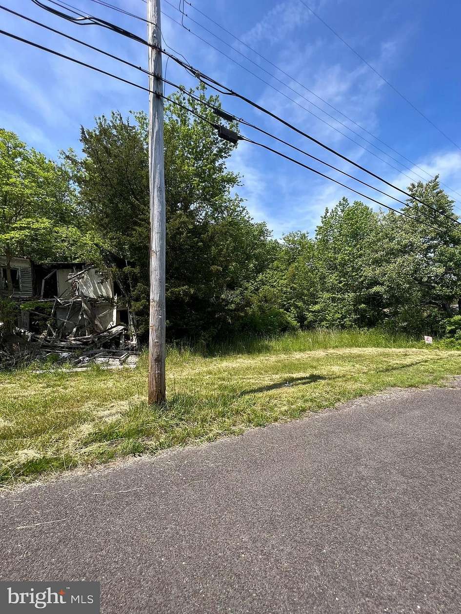 Land for Sale in Port Norris, New Jersey