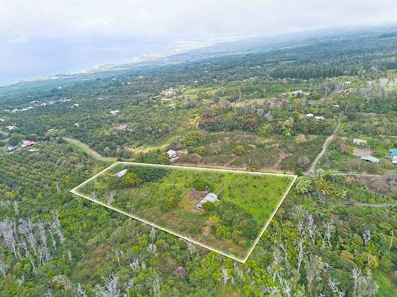 5.9 Acres of Land with Home for Sale in Holualoa, Hawaii