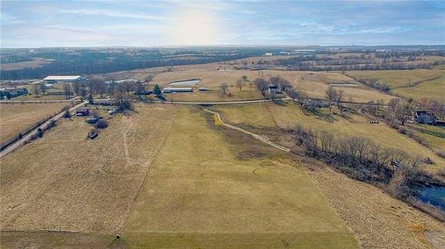 6.1 Acres of Residential Land for Sale in Kearney, Missouri