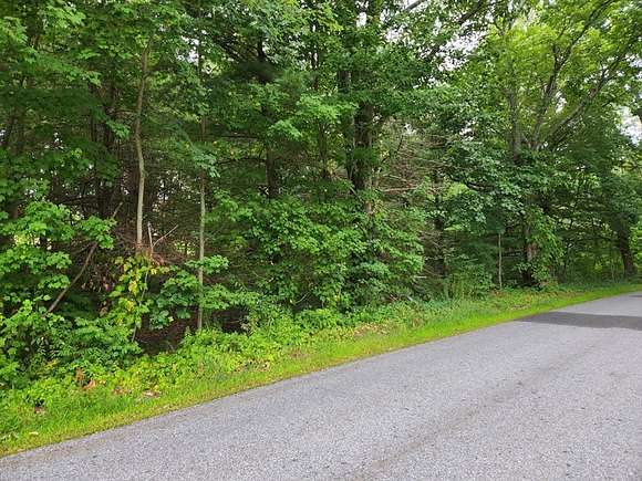 14 Acres of Land for Sale in Sturbridge, Massachusetts