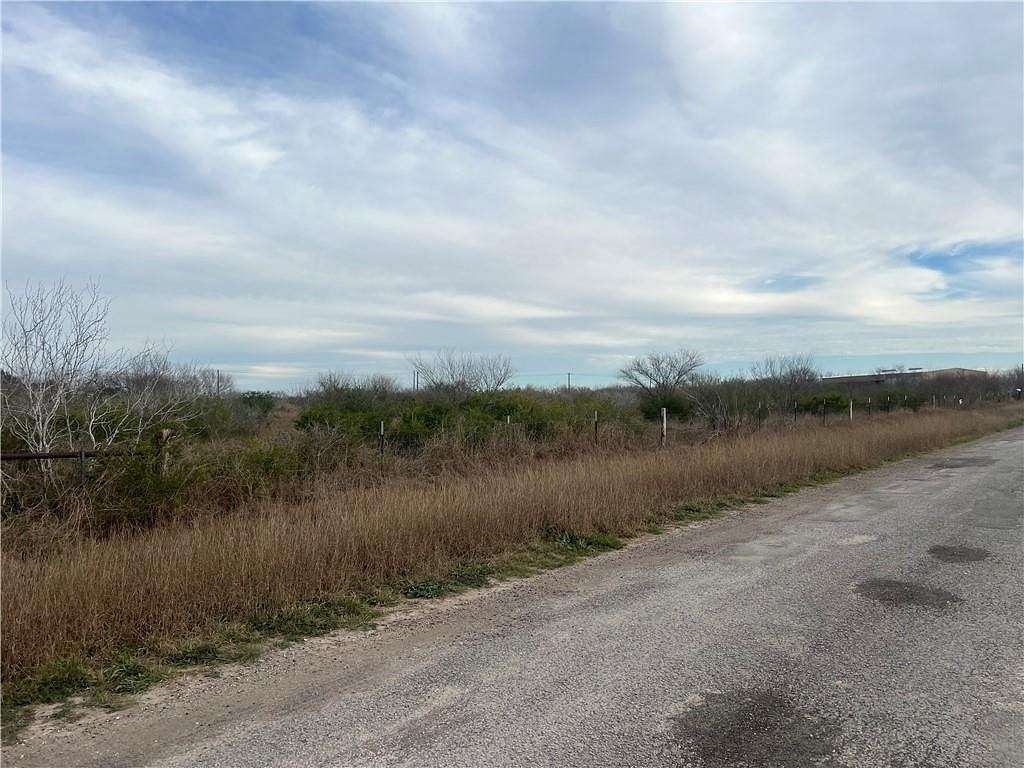 6.4 Acres of Residential Land for Sale in Orange Grove, Texas