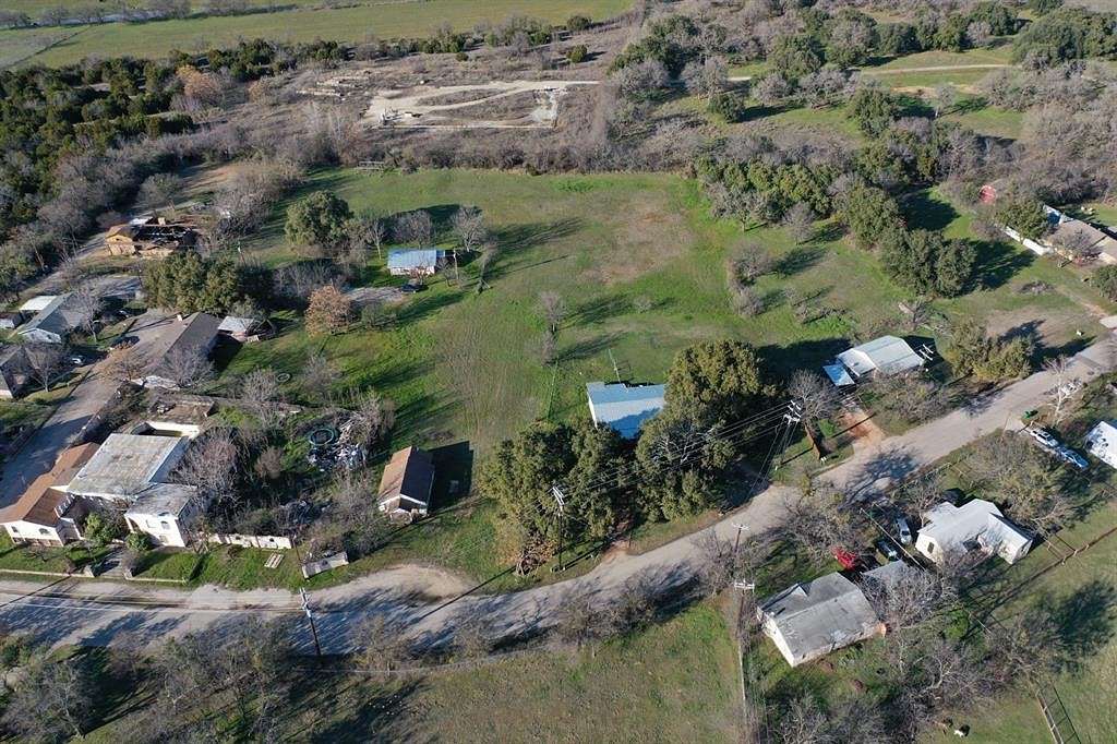 1.6 Acres of Land for Sale in Granbury, Texas