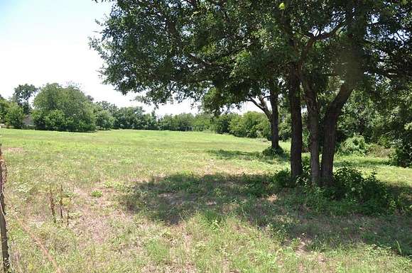 1.6 Acres of Land for Sale in Granbury, Texas