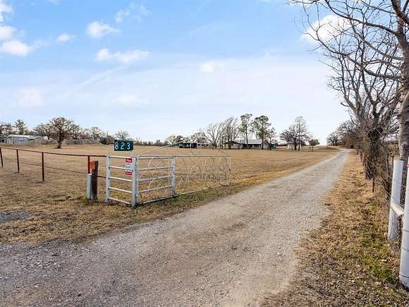 2 Acres of Residential Land with Home for Sale in Lipan, Texas