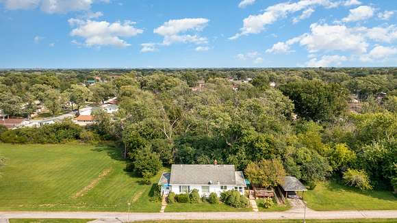 3.3 Acres of Residential Land with Home for Sale in Oak Forest, Illinois