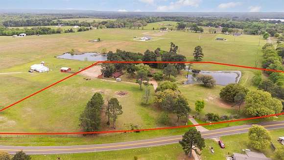 11 Acres of Land with Home for Sale in Athens, Texas