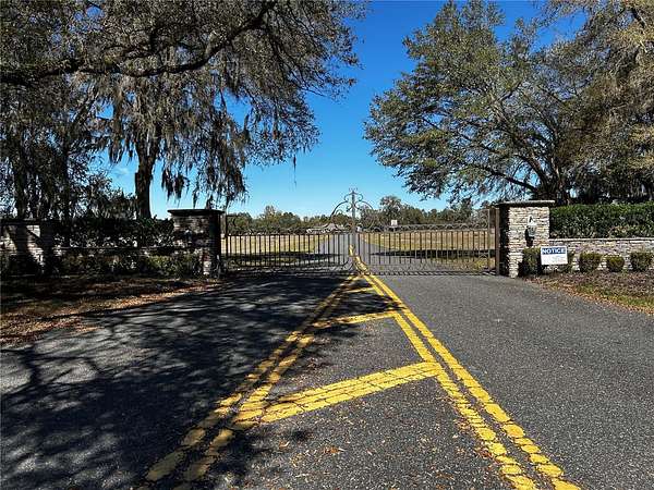 6 Acres of Land for Sale in Morriston, Florida