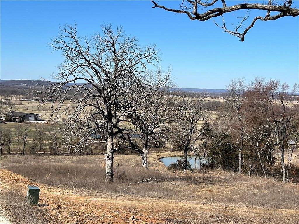 5 Acres of Land for Sale in Prairie Grove, Arkansas